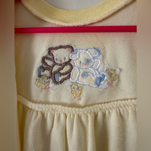 Vintage 90s Baby One-Piece Velour Romper Pastel Yellow Embroidered Animals 6 Mos - Picture 13 of 15